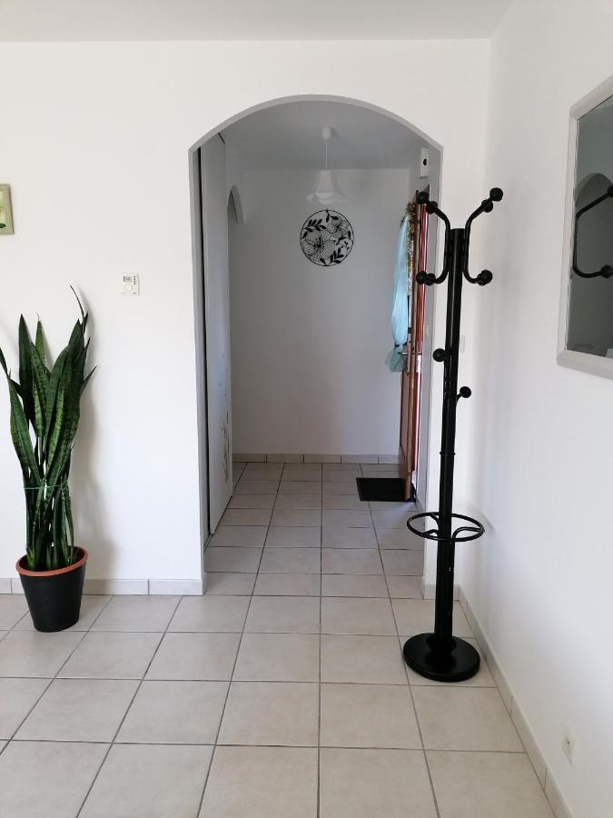 Maison D'Hotes Saint-Julien-l'Ars Ngoại thất bức ảnh