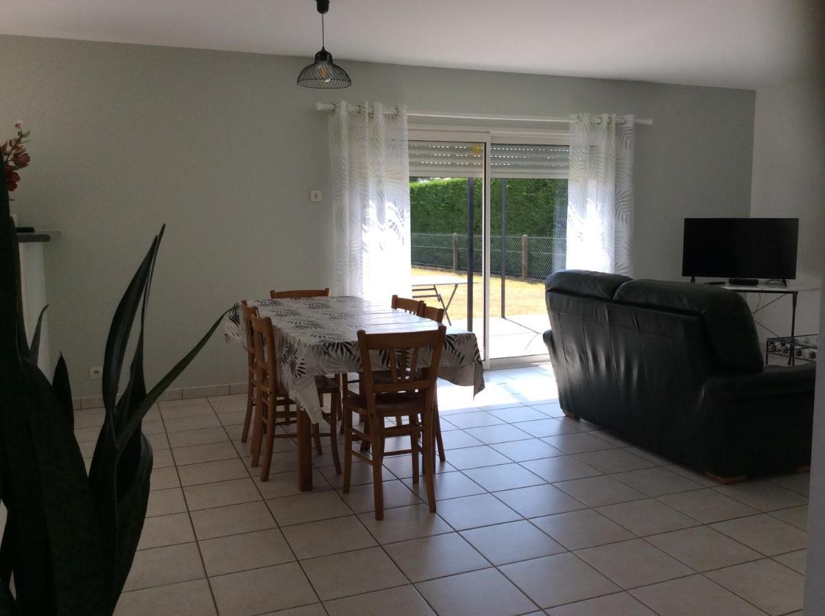 Maison D'Hotes Saint-Julien-l'Ars Ngoại thất bức ảnh