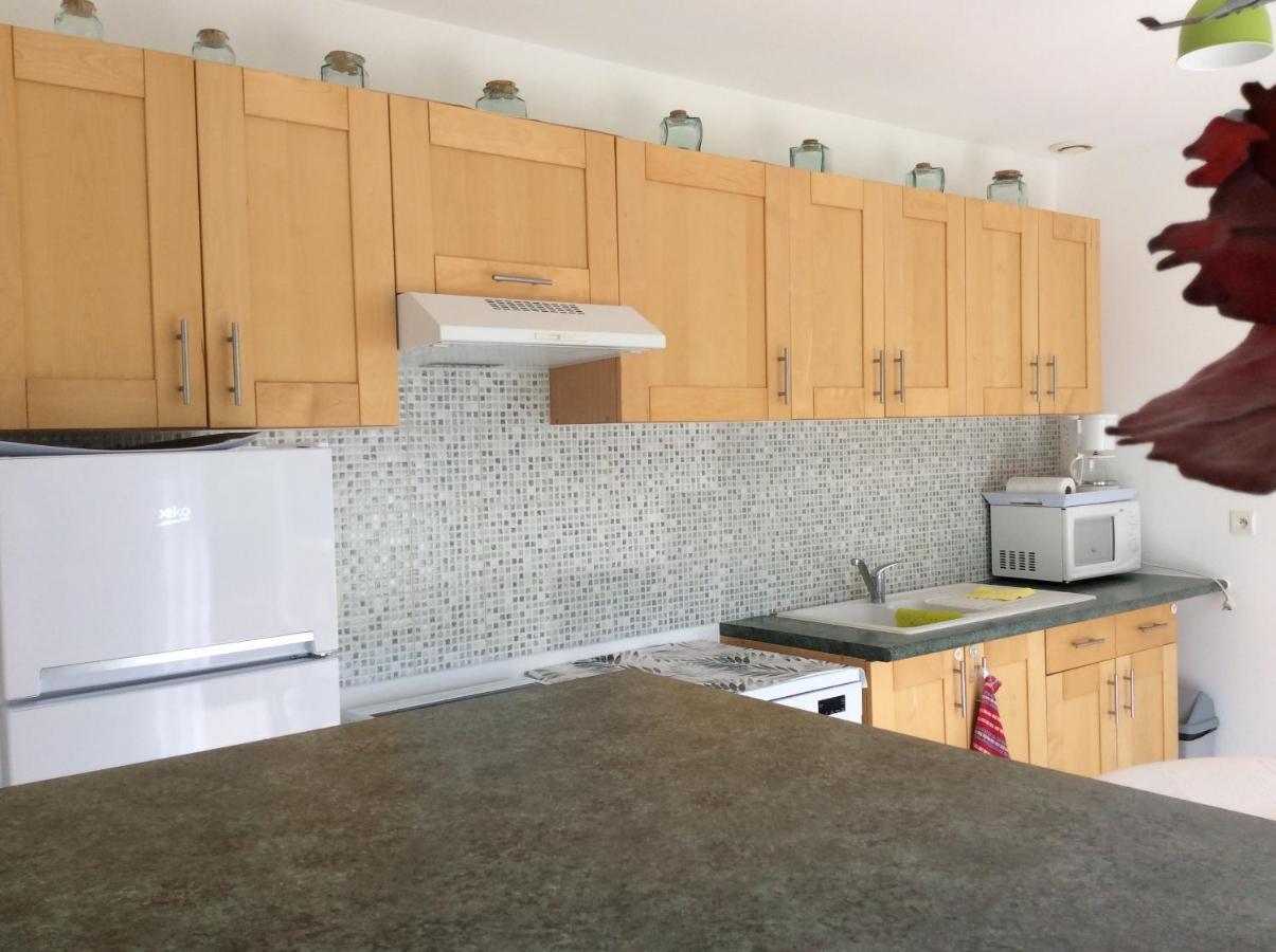 Maison D'Hotes Saint-Julien-l'Ars Ngoại thất bức ảnh